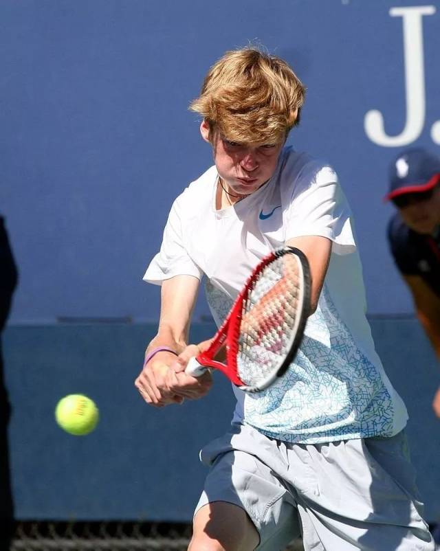 的球员提供 的球员提供