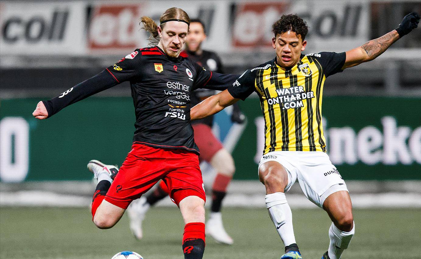 交媒体上发 交媒体上发