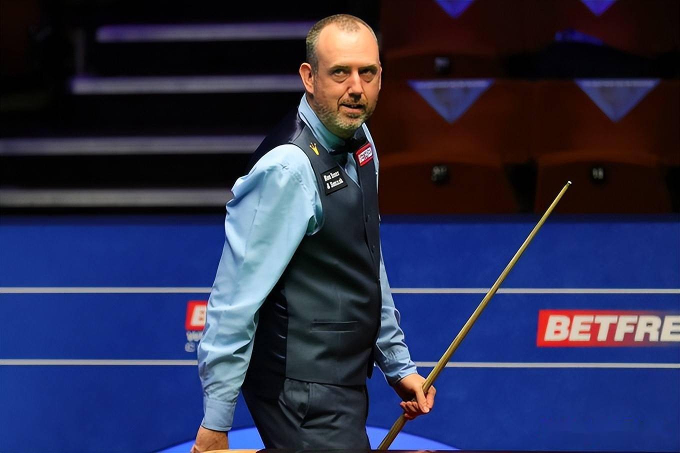 利用两翼传 利用两翼传