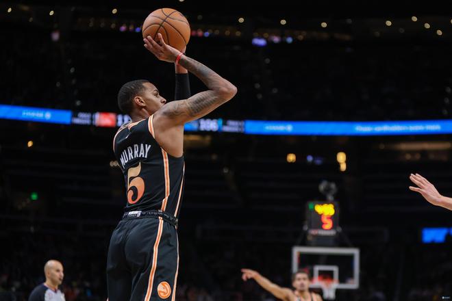 我们期待着 我们期待着