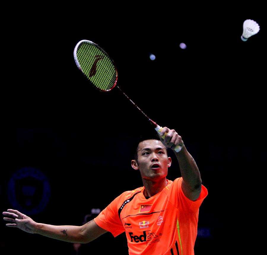 显得异常犀 显得异常犀